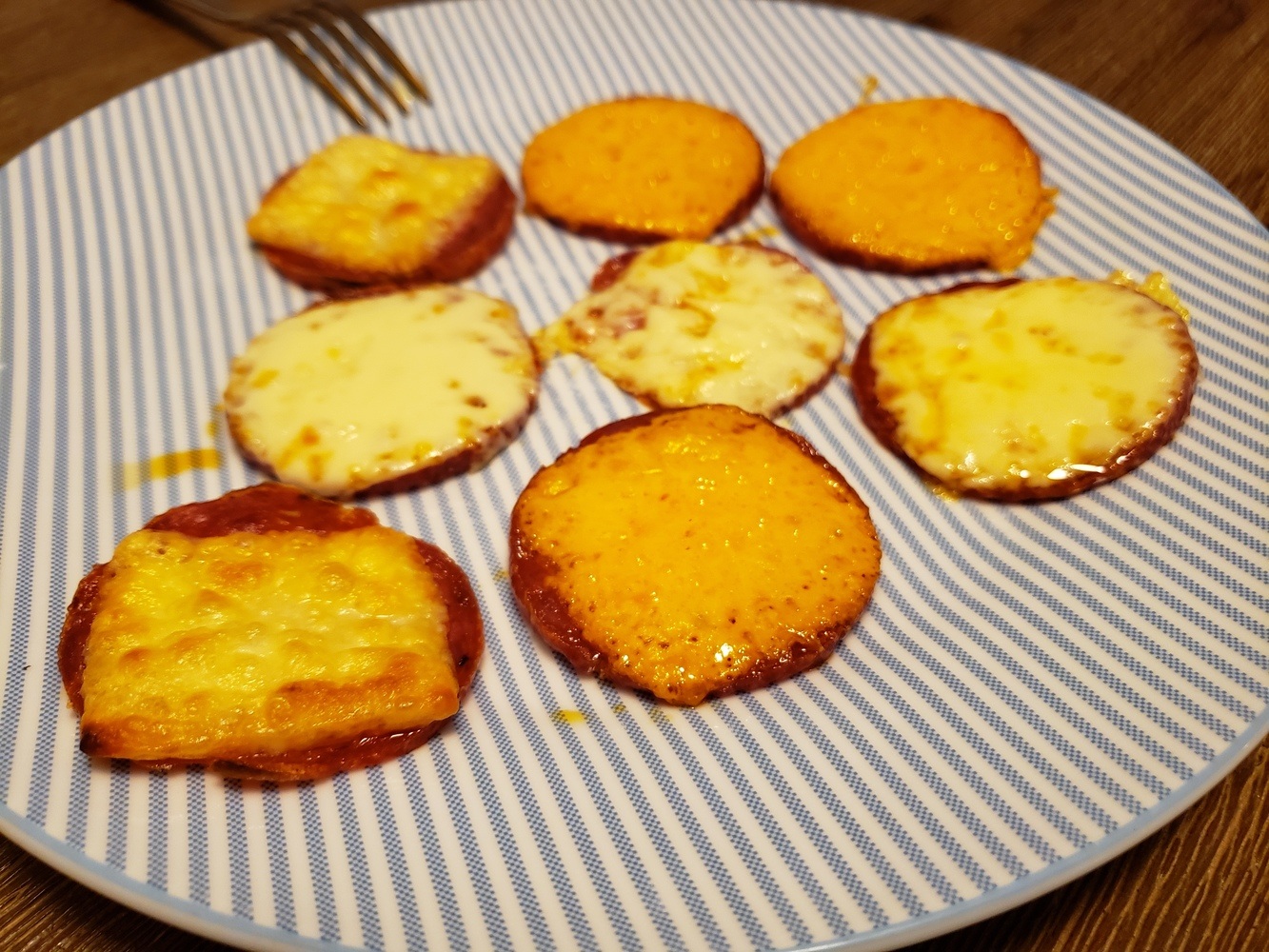 Pepperoni Cheese Bites